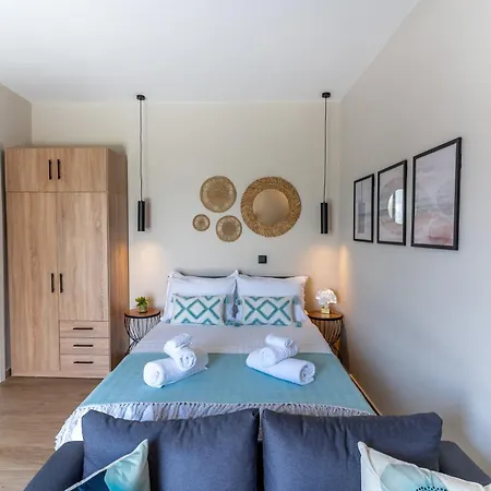 Phevos & Athena Luxury With View In *